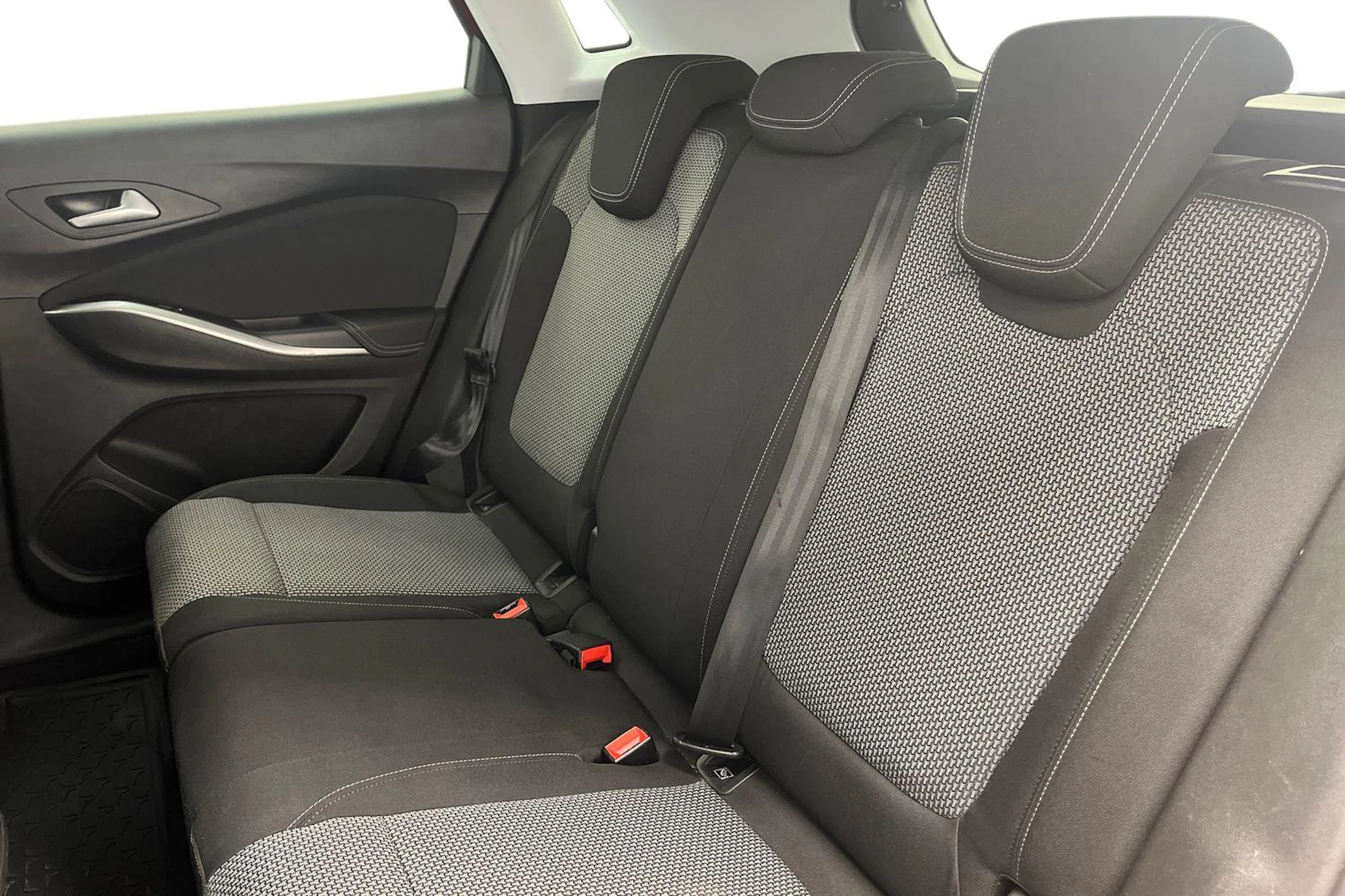 punainen Opel Grandland X 2018 kuva 8.