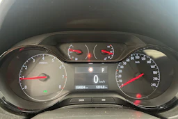 punainen Opel Grandland X 2018 kuva 13.