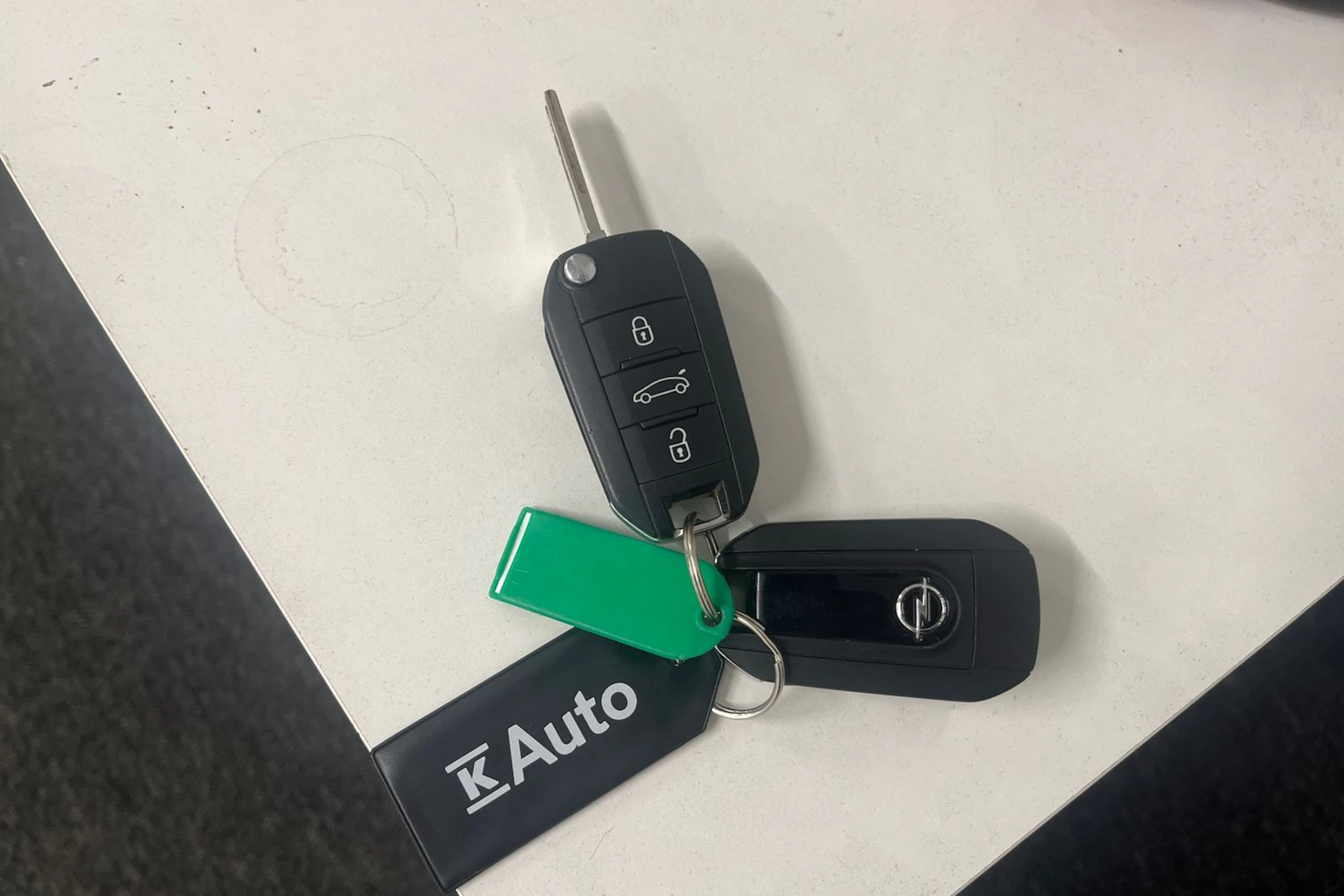 punainen Opel Grandland X 2018 kuva 19.