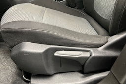 musta Opel Grandland X 2018 kuva 15.