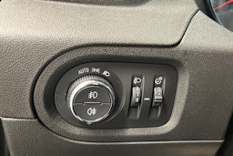 musta Opel Grandland X 2018 kuva 24.
