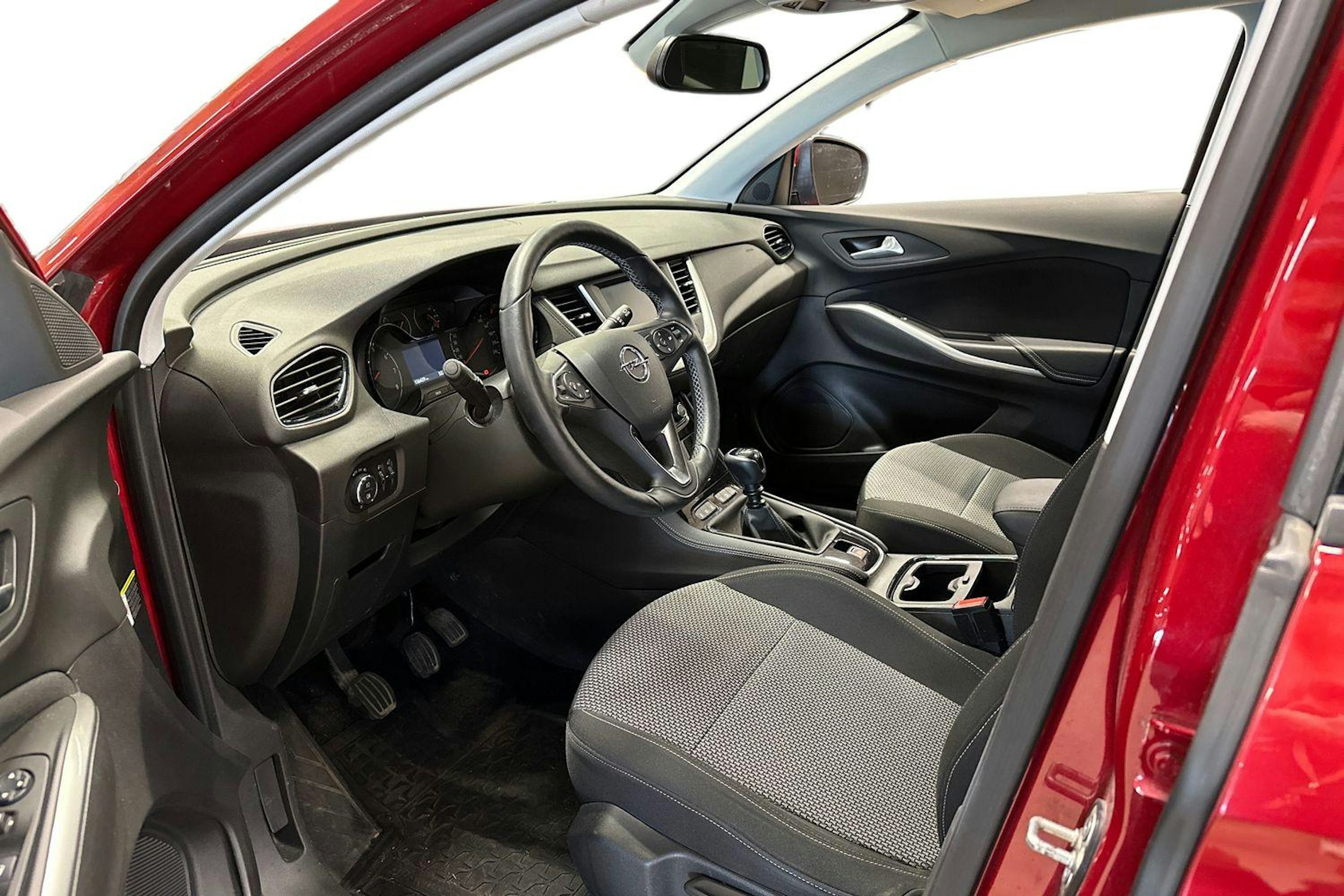 punainen Opel Grandland X 2018 kuva 3.