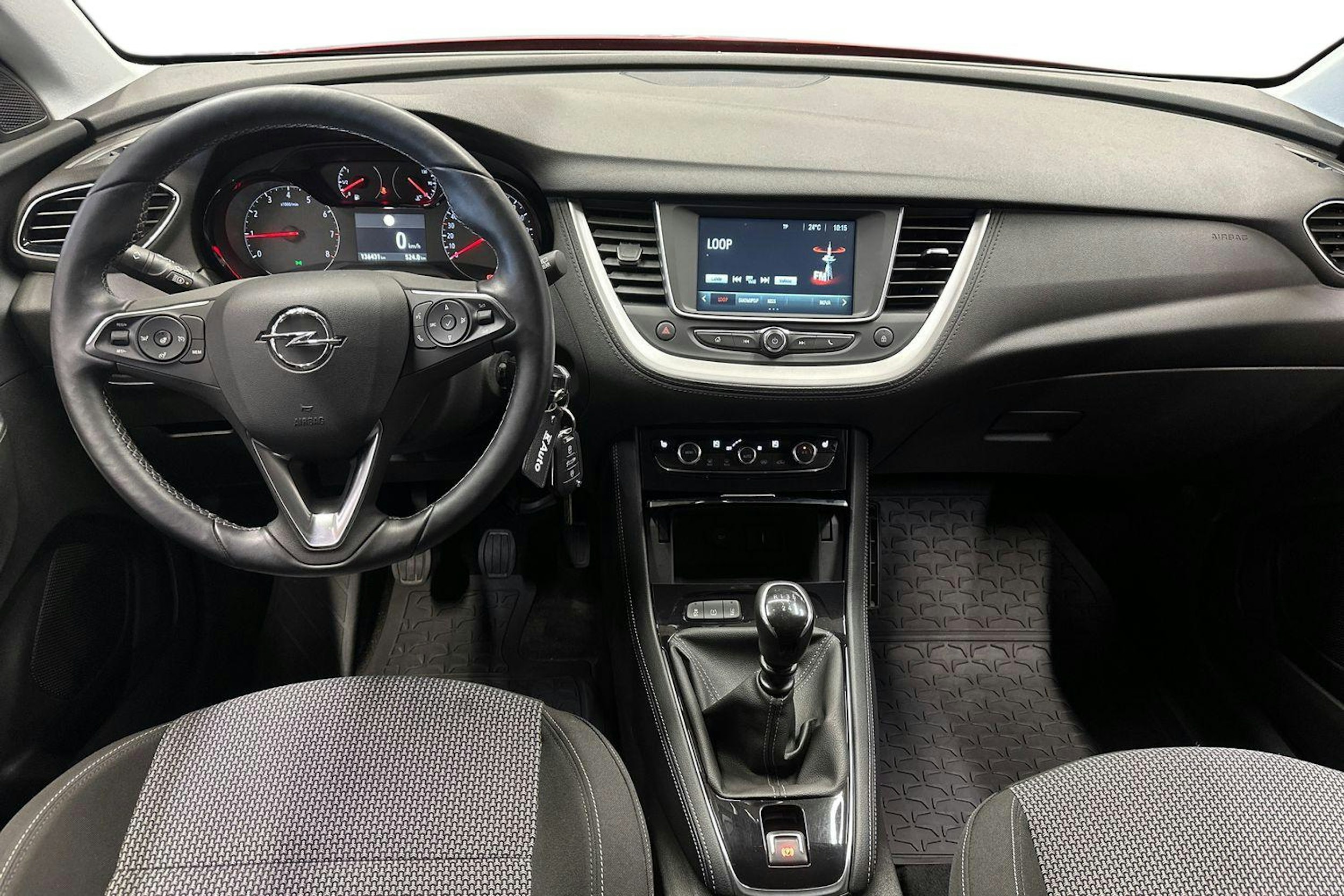 punainen Opel Grandland X 2018 kuva 9.