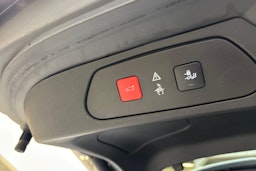 valkoinen Opel Grandland X 2018 kuva 16.