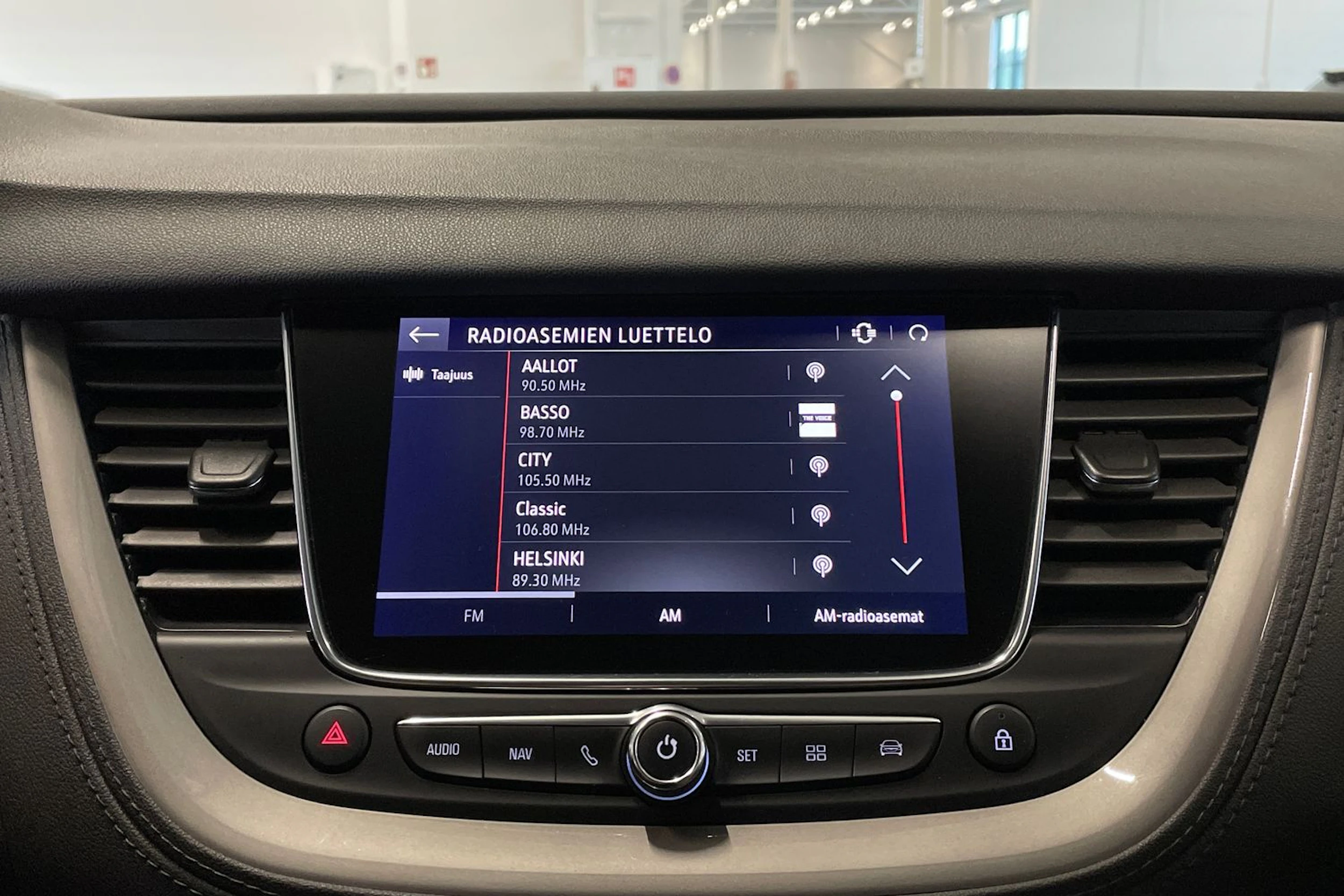 punainen Opel Grandland X 2018 kuva 16.