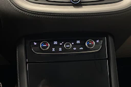 punainen Opel Grandland X 2018 kuva 20.