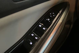 punainen Opel Grandland X 2018 kuva 22.