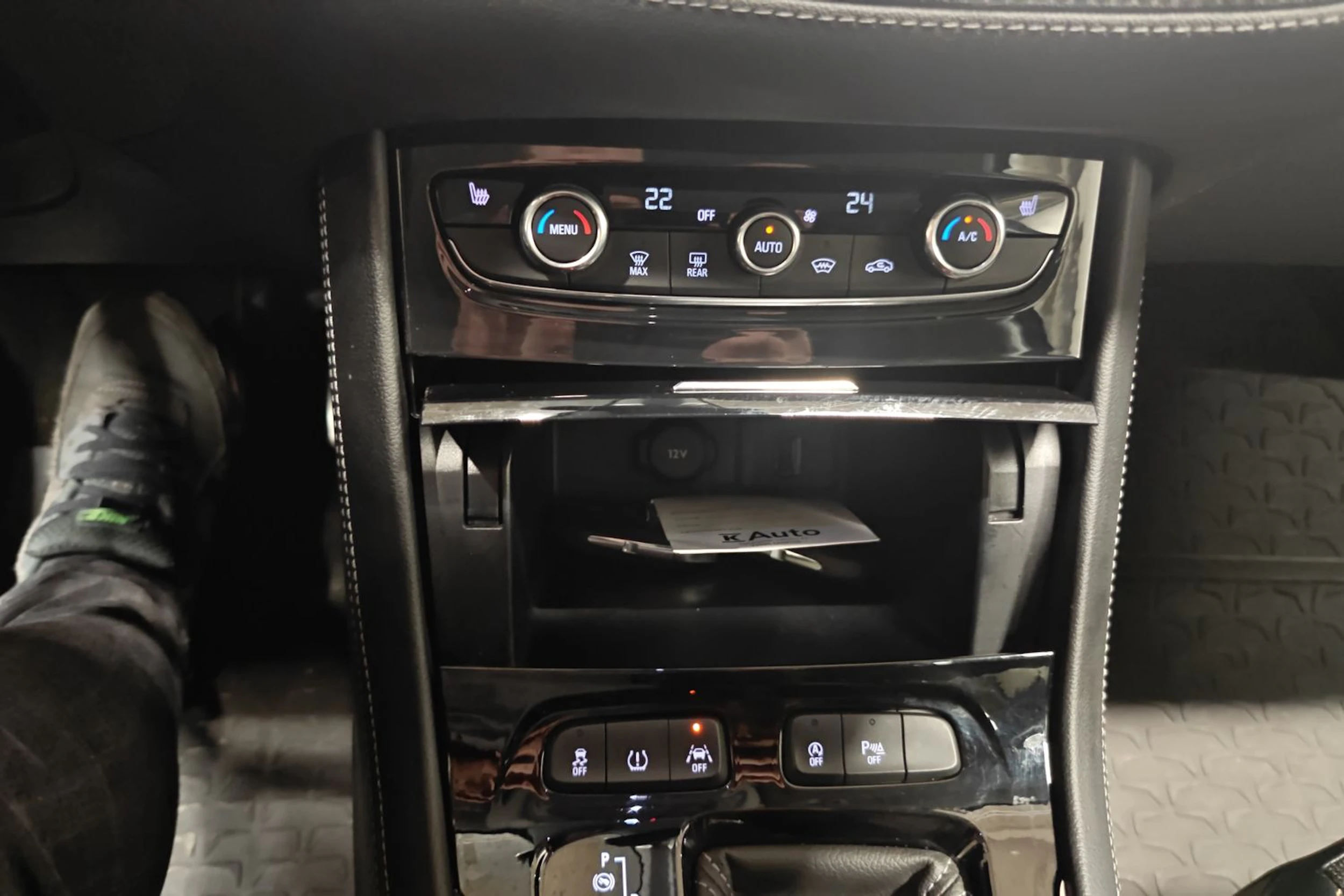 harmaa Opel Grandland X 2018 kuva 21.