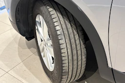 harmaa Opel Grandland X 2018 kuva 13.