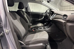 harmaa Opel Grandland X 2018 kuva 17.