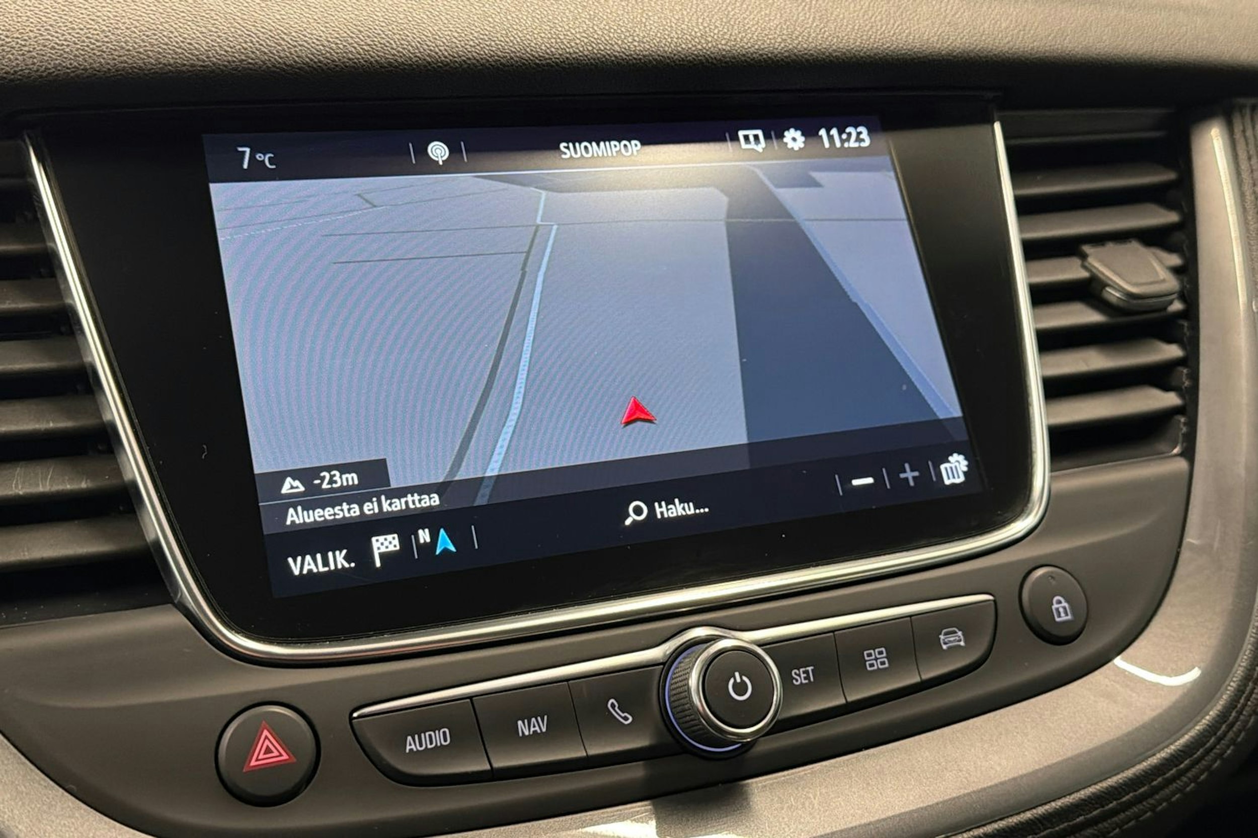 musta Opel Grandland X 2019 kuva 16.