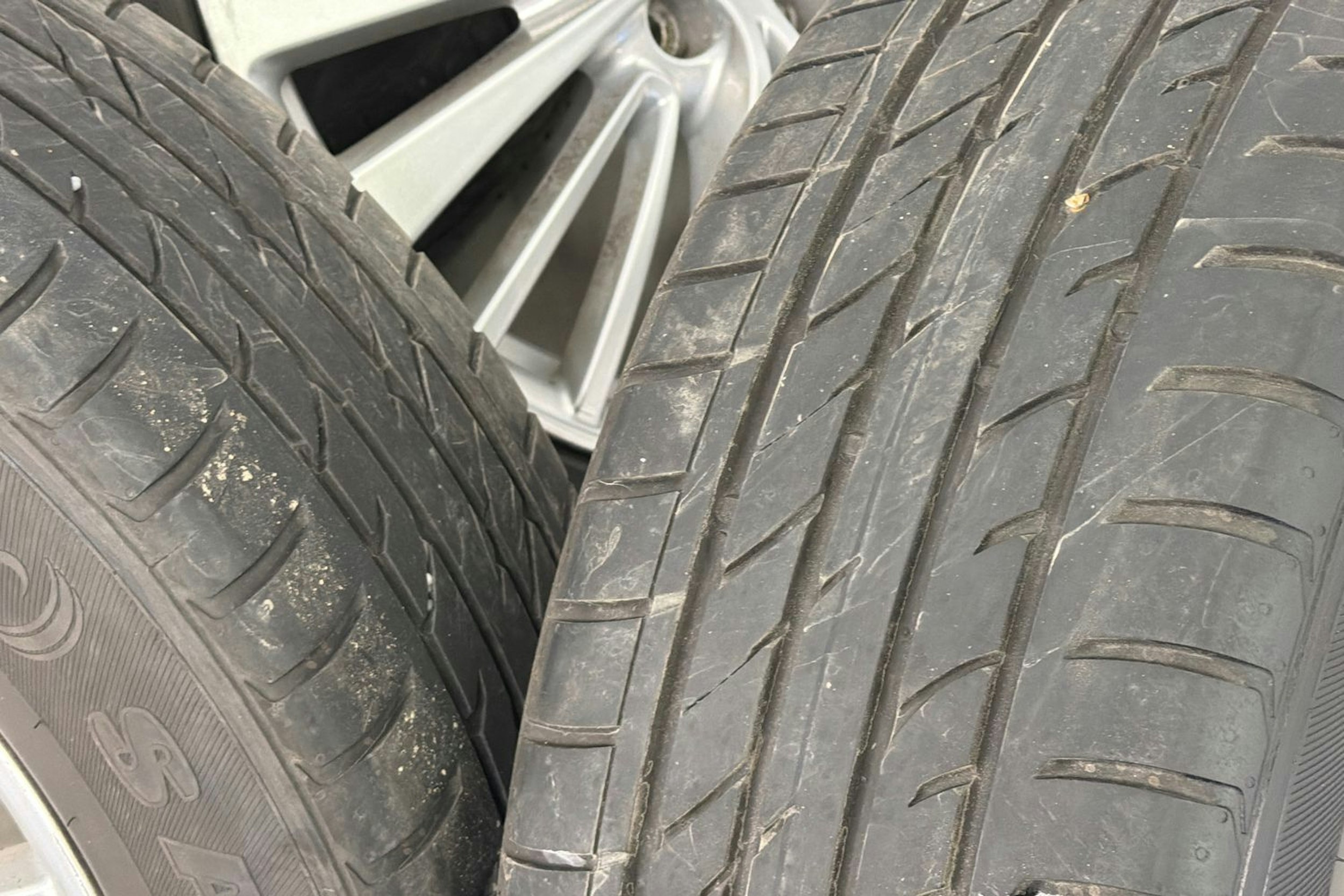 musta Opel Grandland X 2019 kuva 25.