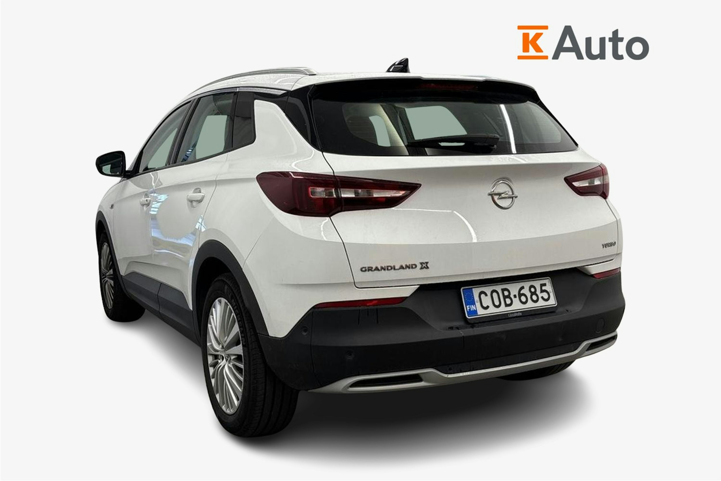 valkoinen Opel Grandland X 2019 kuva 2.