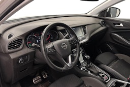 valkoinen Opel Grandland X 2019 kuva 3.