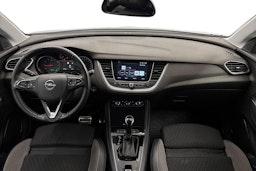 valkoinen Opel Grandland X 2019 kuva 9.