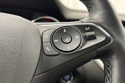 valkoinen Opel Grandland X 2019 kuva 17.