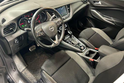 musta Opel Grandland X 2019 kuva 3.
