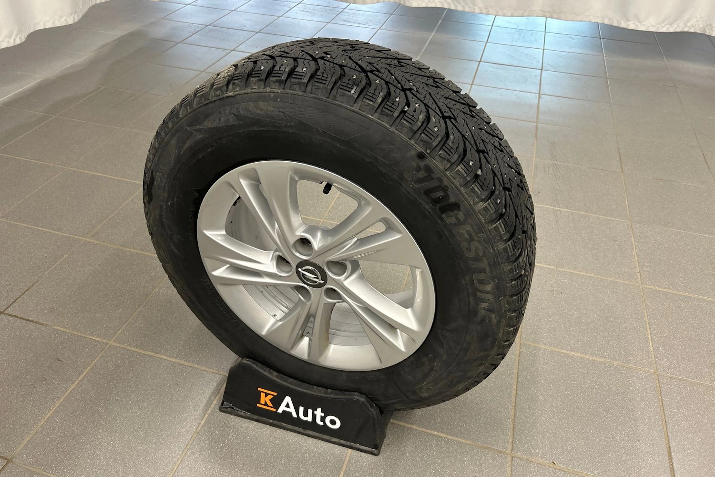 musta Opel Grandland X 2019 kuva 11.