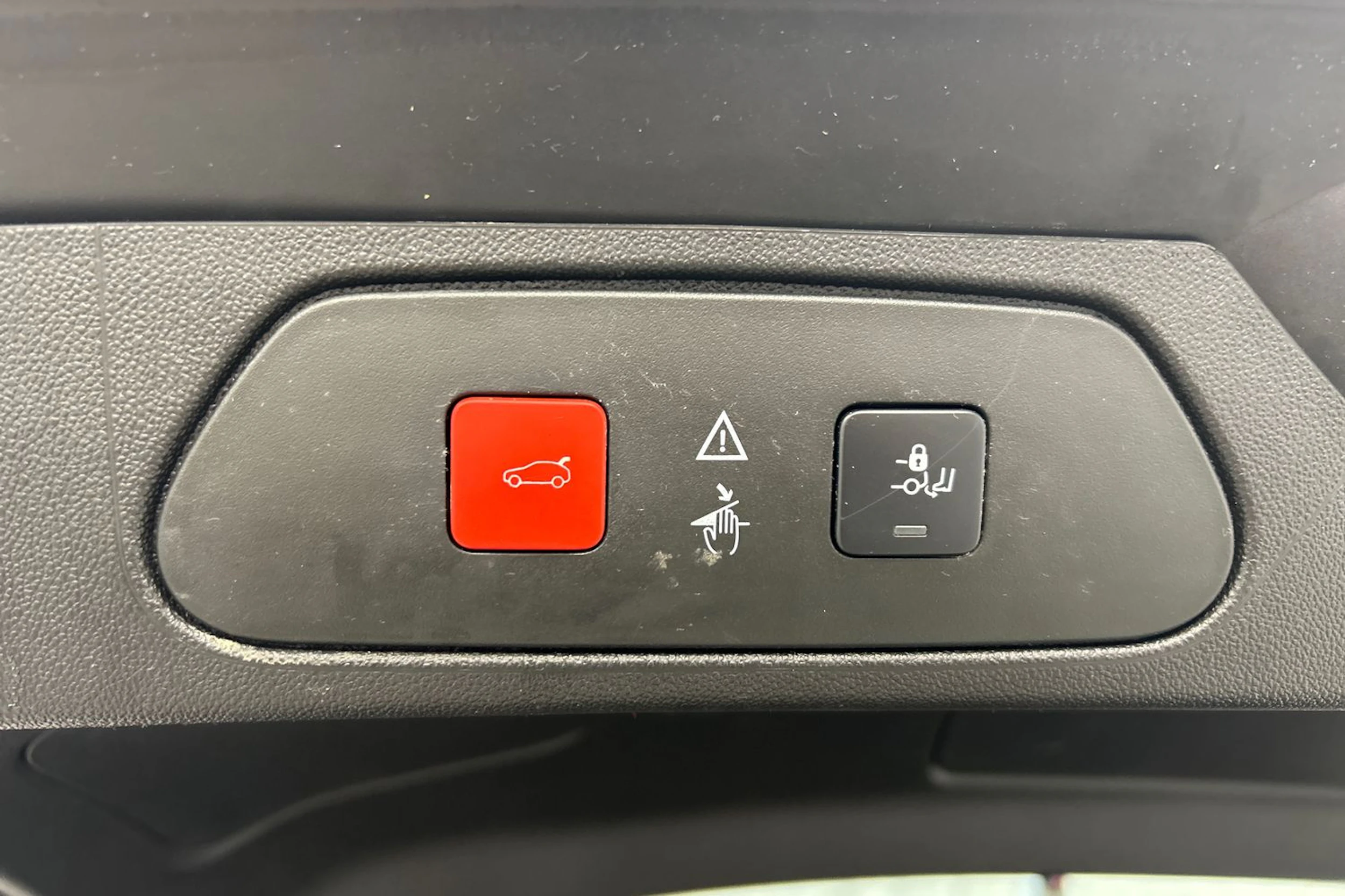 musta Opel Grandland X 2019 kuva 13.