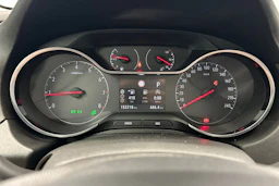 musta Opel Grandland X 2019 kuva 17.