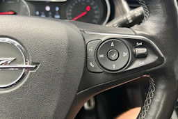 musta Opel Grandland X 2019 kuva 19.