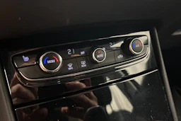 musta Opel Grandland X 2019 kuva 24.