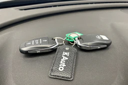 musta Opel Grandland X 2019 kuva 26.