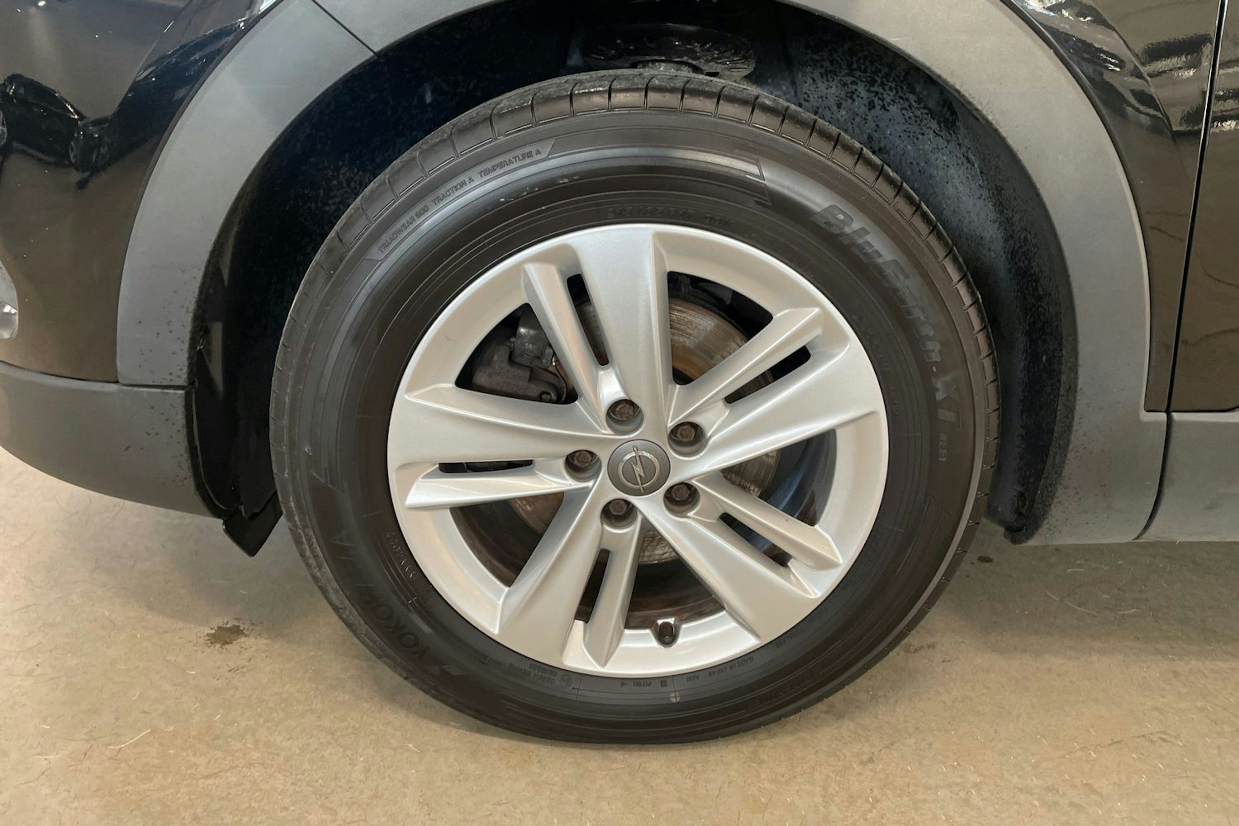 musta Opel Grandland X 2019 kuva 11.