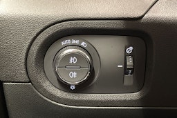Harmaa Opel Grandland X 2019 kuva 21.