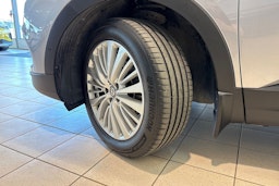 Harmaa Opel Grandland X 2019 kuva 10.