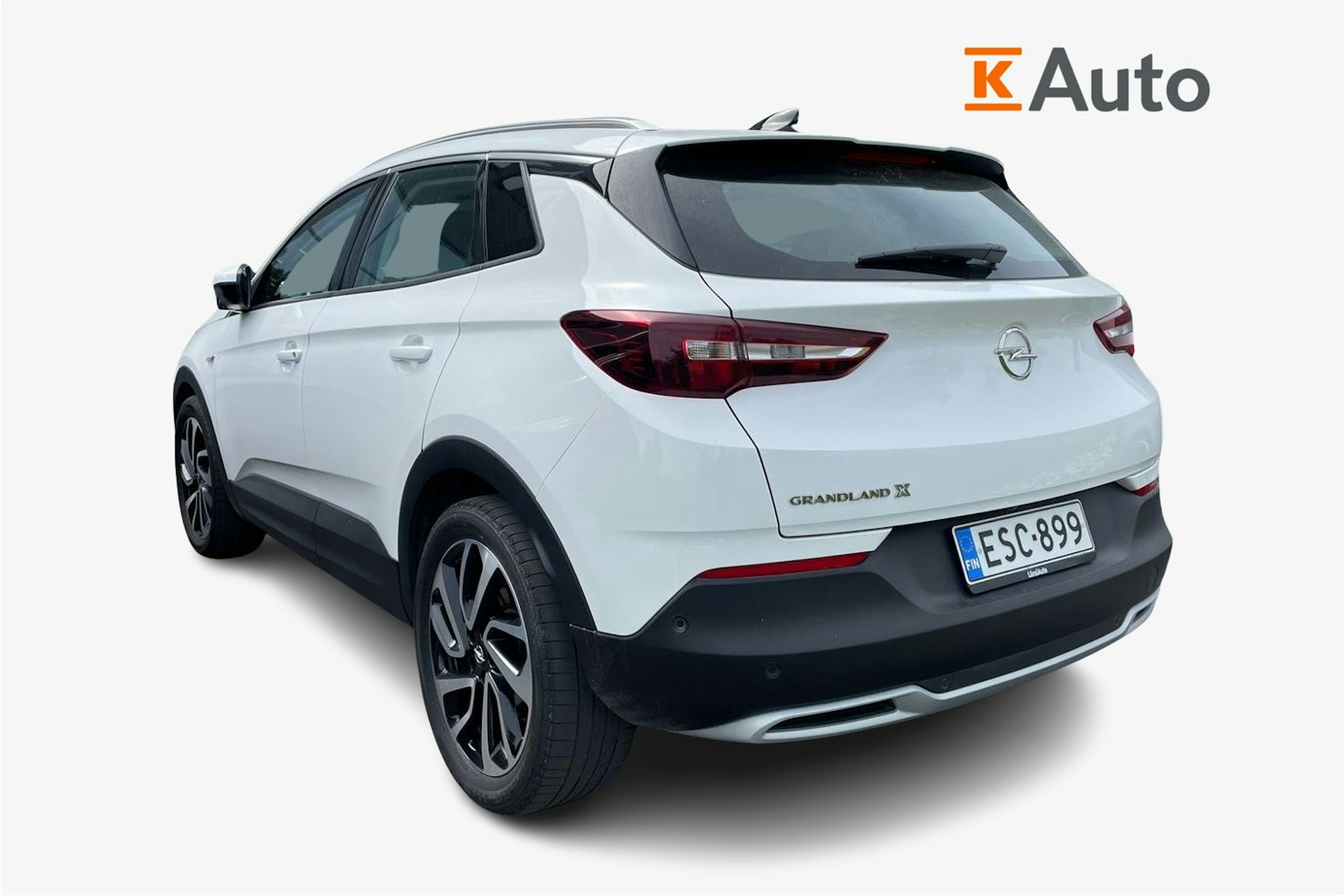 valkoinen Opel Grandland X 2020 kuva 2.