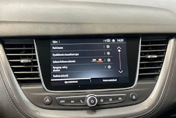 punainen Opel Grandland X 2020 kuva 21.