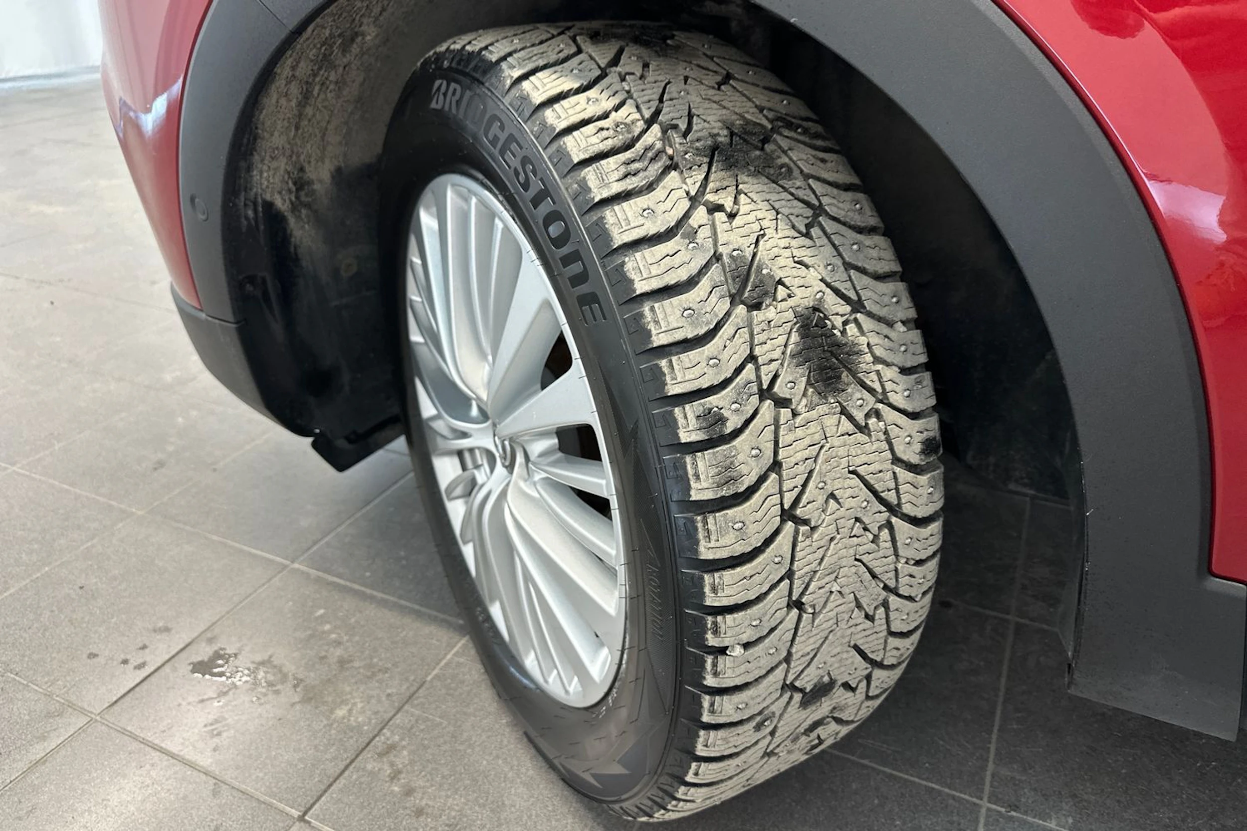 punainen Opel Grandland X 2020 kuva 25.