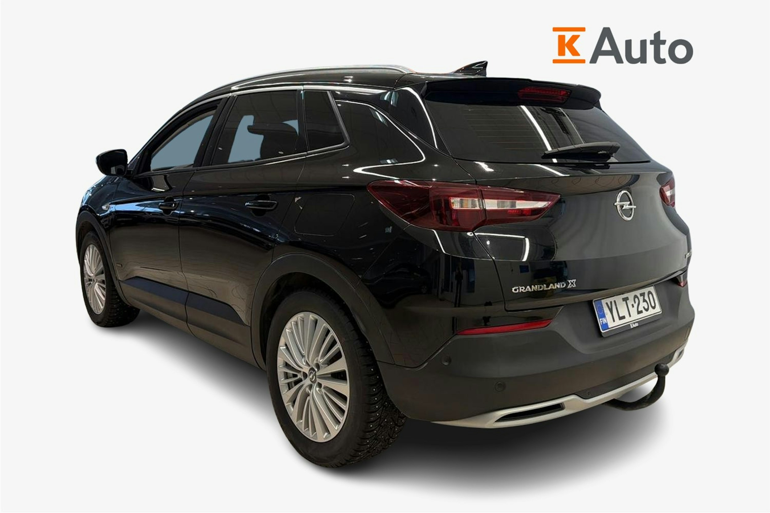 musta Opel Grandland X 2020 kuva 2.