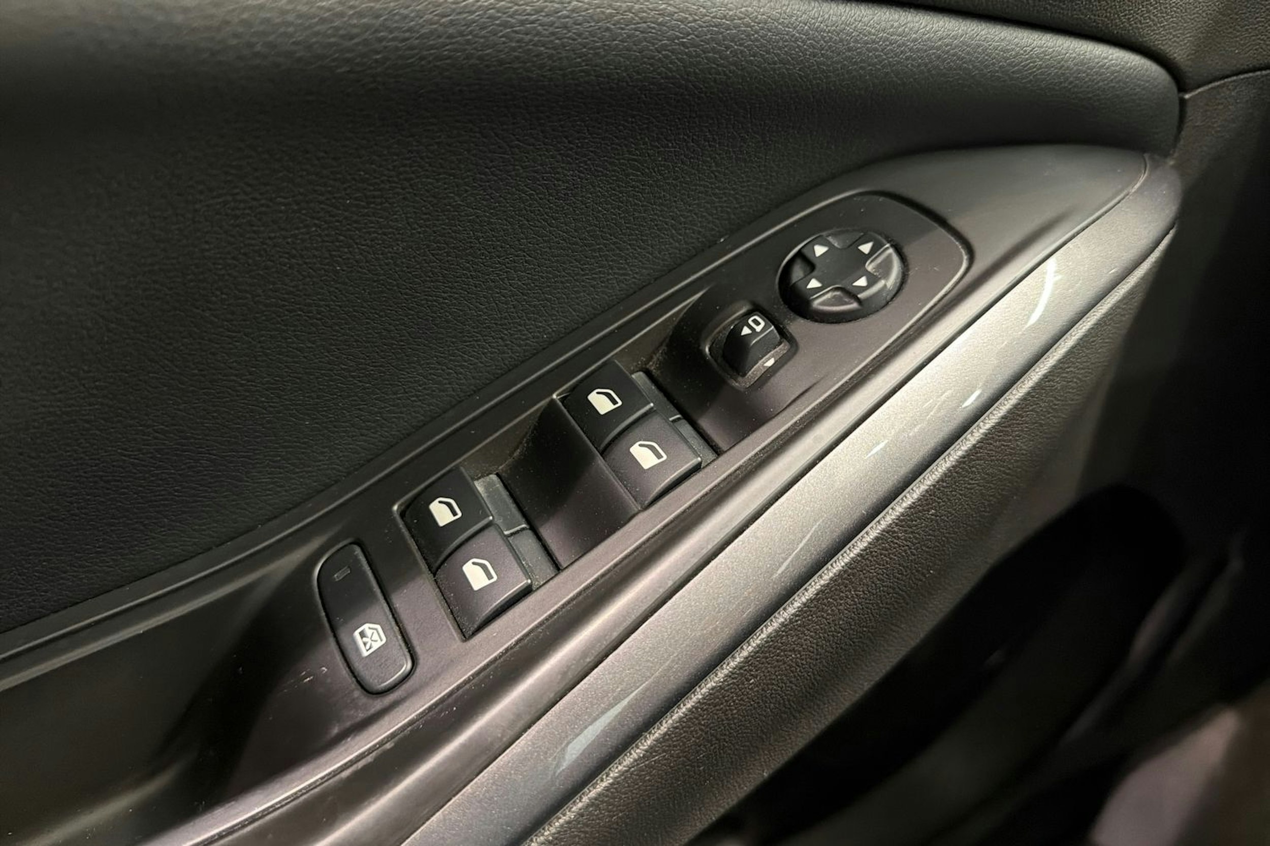 musta Opel Grandland X 2020 kuva 21.