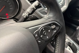 musta Opel Grandland X 2020 kuva 24.