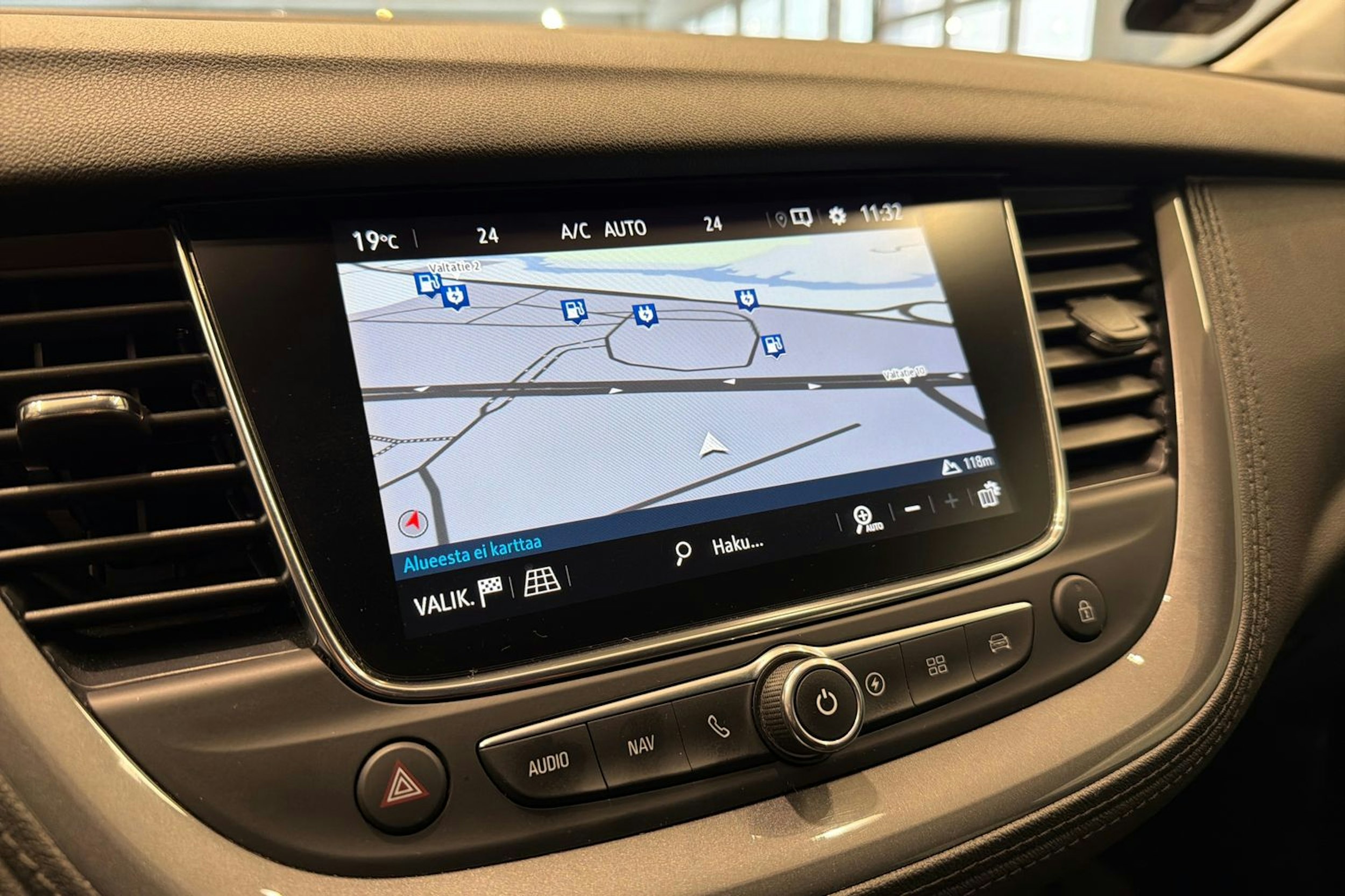 musta Opel Grandland X 2020 kuva 27.