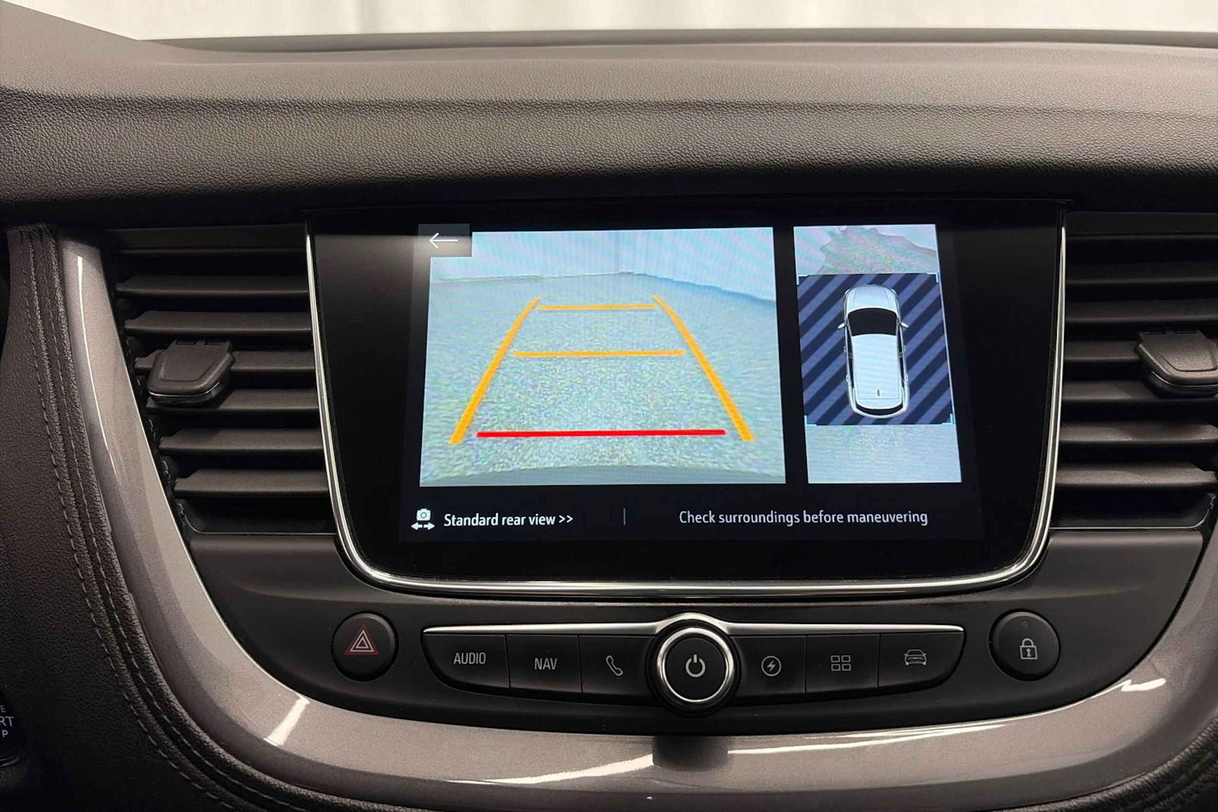 harmaa Opel Grandland X 2020 kuva 19.