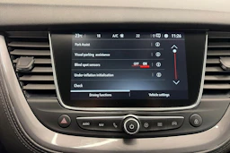harmaa Opel Grandland X 2020 kuva 21.