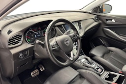 valkoinen Opel Grandland X 2020 kuva 6.