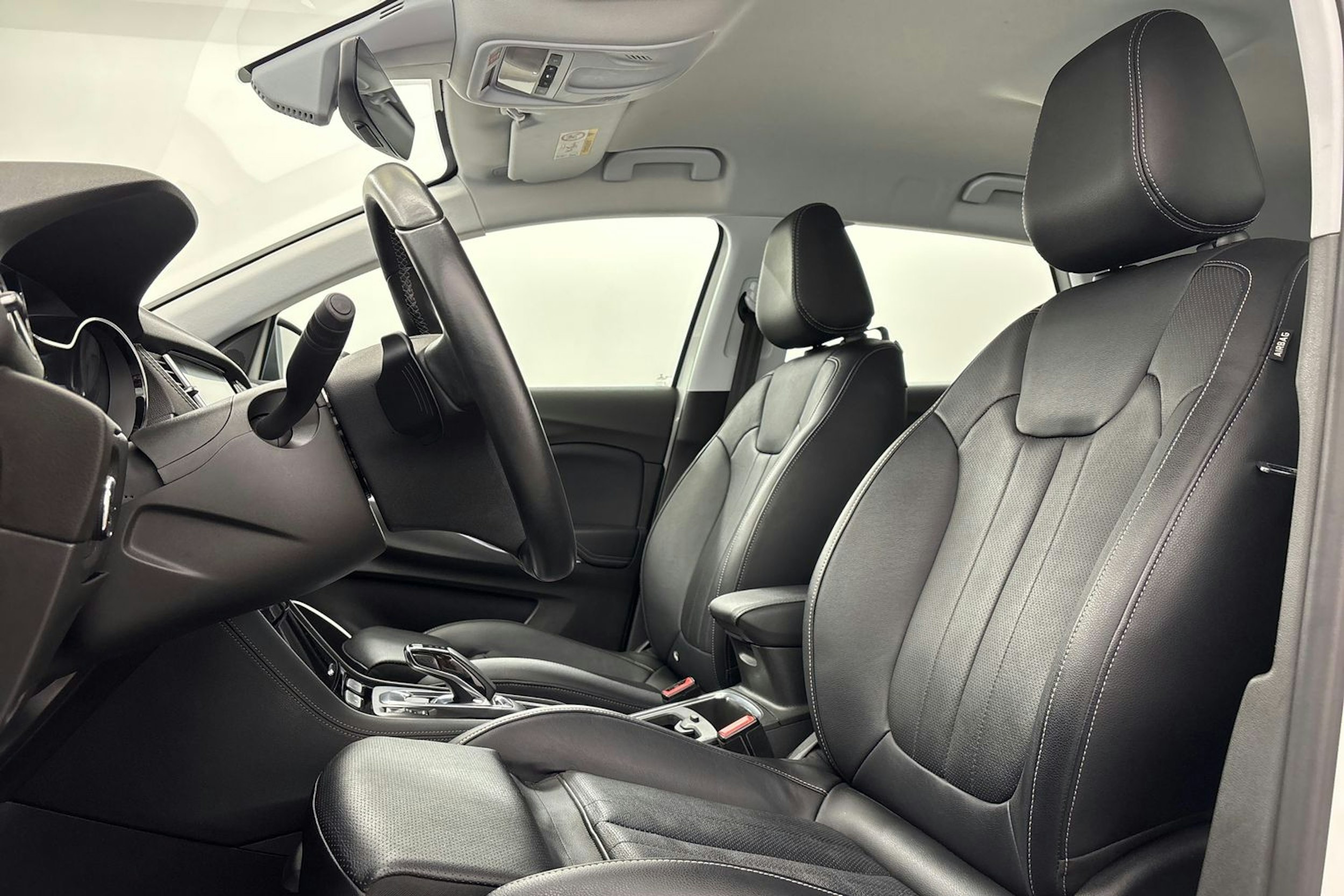 valkoinen Opel Grandland X 2020 kuva 11.