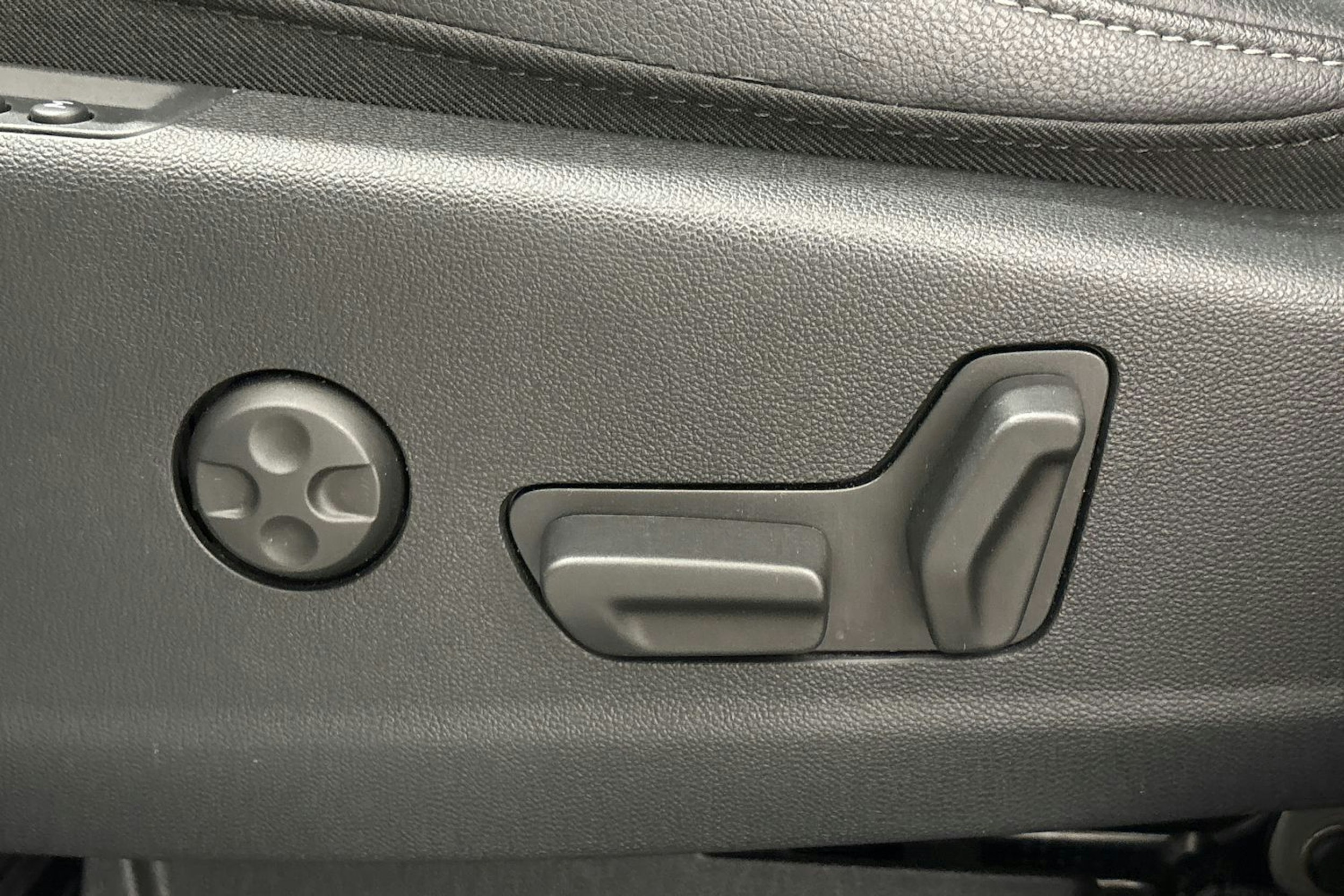 valkoinen Opel Grandland X 2020 kuva 12.