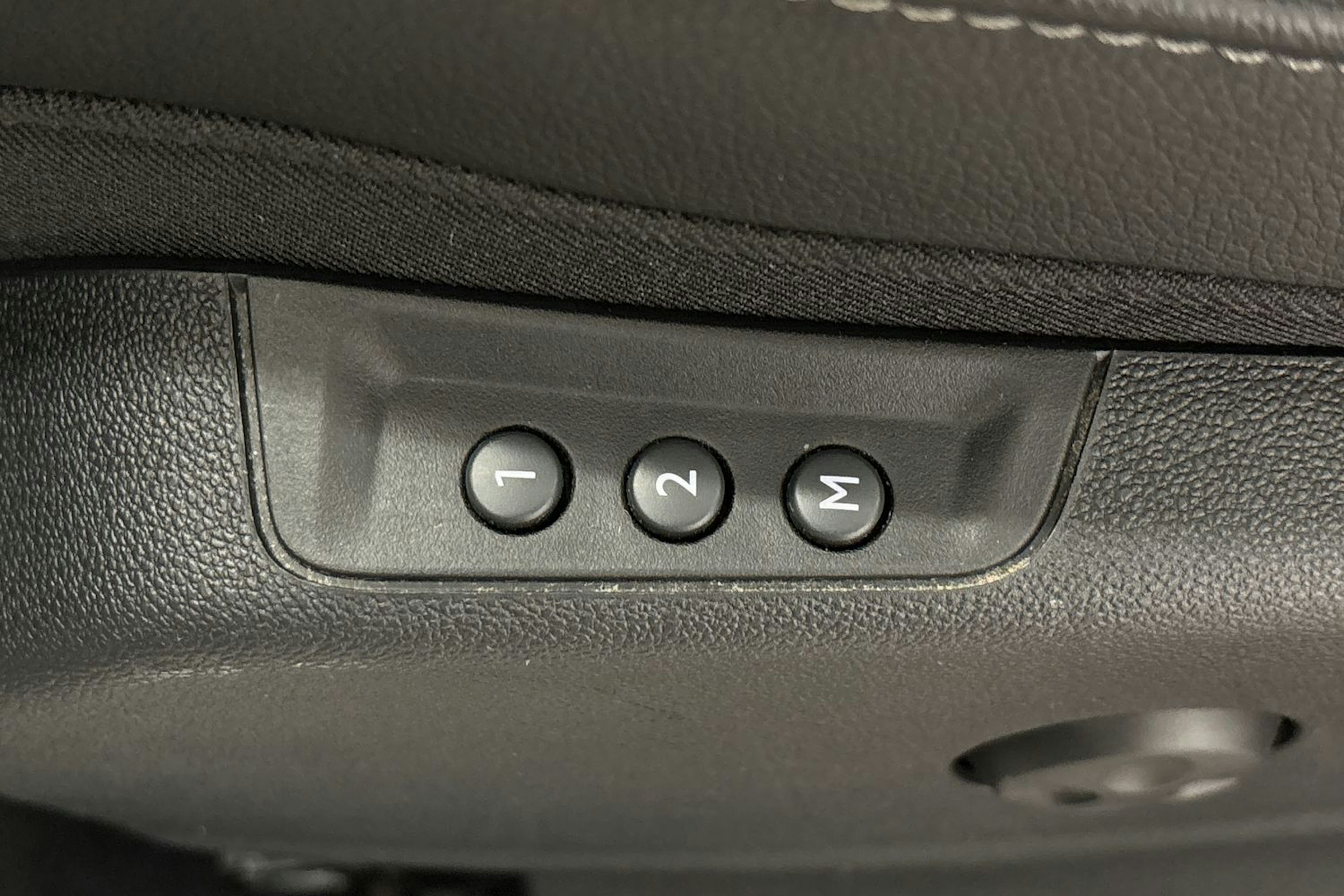 valkoinen Opel Grandland X 2020 kuva 13.