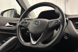 valkoinen Opel Grandland X 2020 kuva 14.