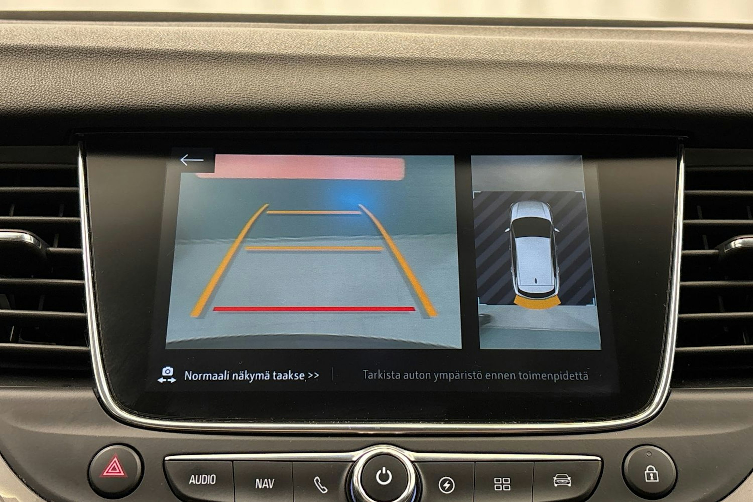 valkoinen Opel Grandland X 2020 kuva 21.