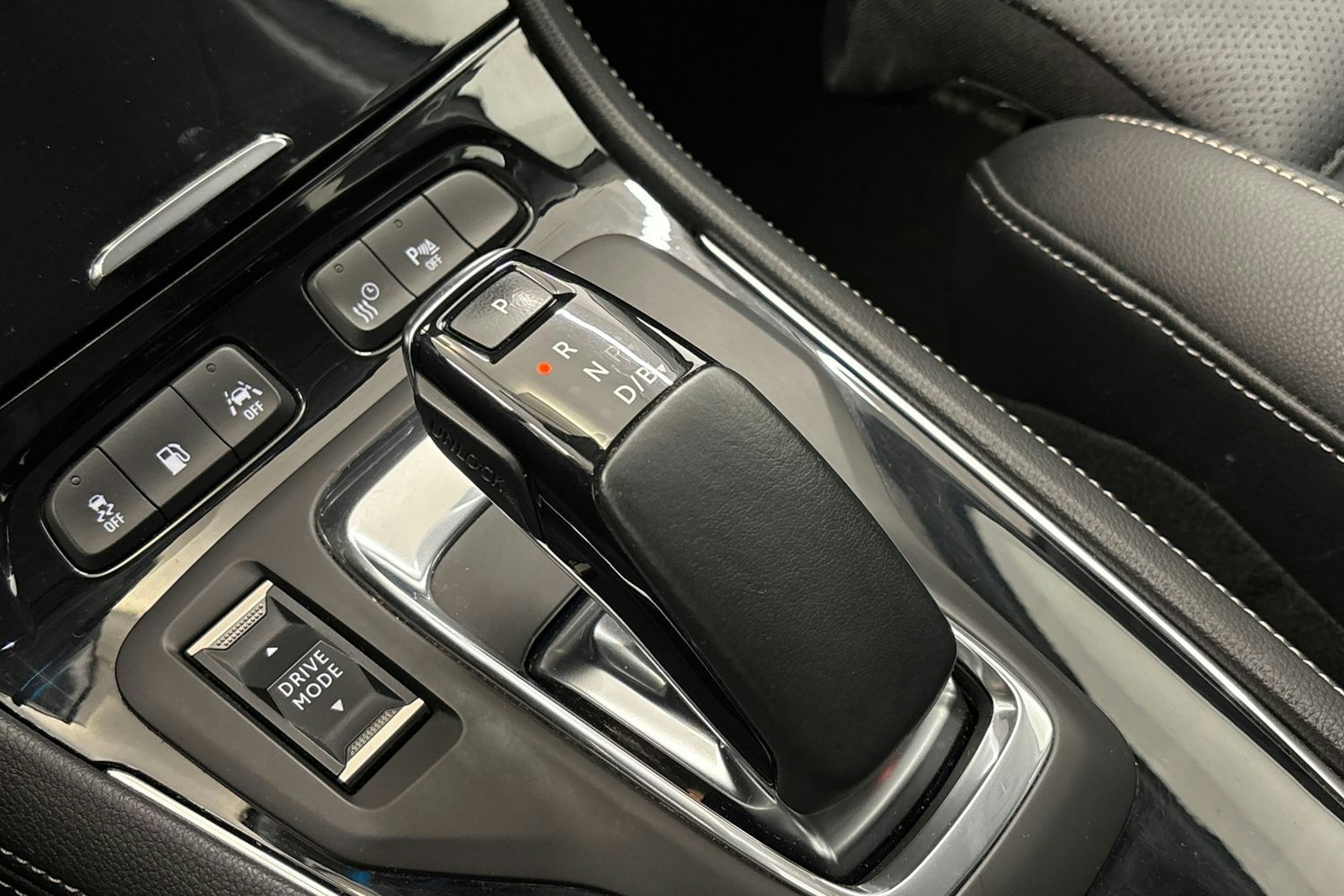 valkoinen Opel Grandland X 2020 kuva 22.