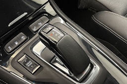 valkoinen Opel Grandland X 2020 kuva 22.