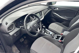 Musta Opel Grandland X 2020 kuva 3.