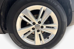 Musta Opel Grandland X 2020 kuva 9.