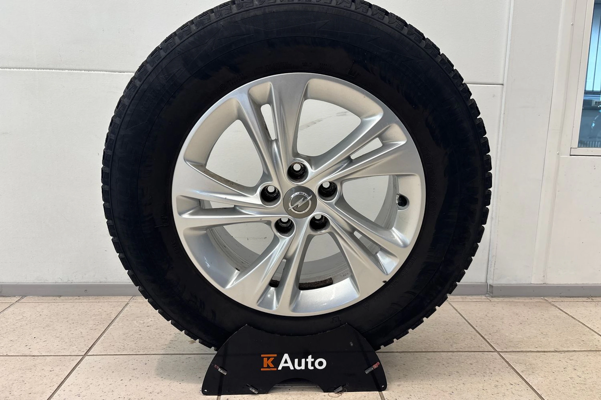 Musta Opel Grandland X 2020 kuva 11.